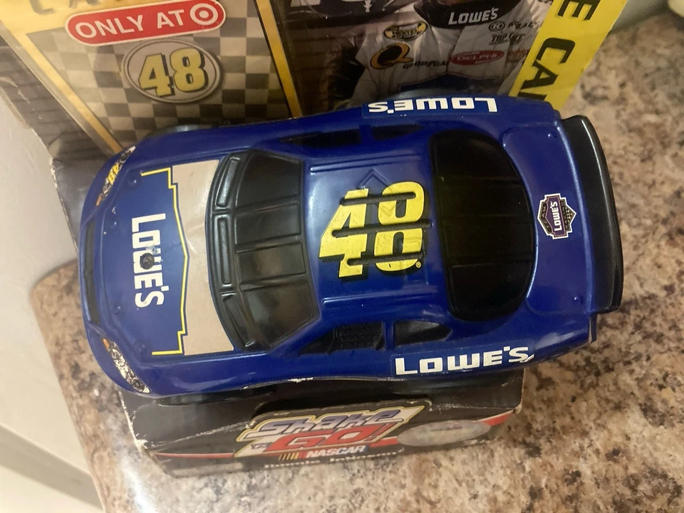 NUEVO Fisher-Price Shake 'N Go! NASCAR Blue Car Jimmie Johnson 48, 2007 con sonidos Foto 2 de 4