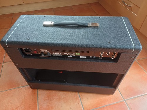 Hiwatt guitar amp: Maxwatt G100R 100W 1x12 guitar amp combo - Picture 2 of 10