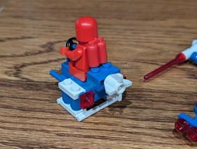 LEGO Space: Tri-Star Voyager (6846), complete, manual, damaged box