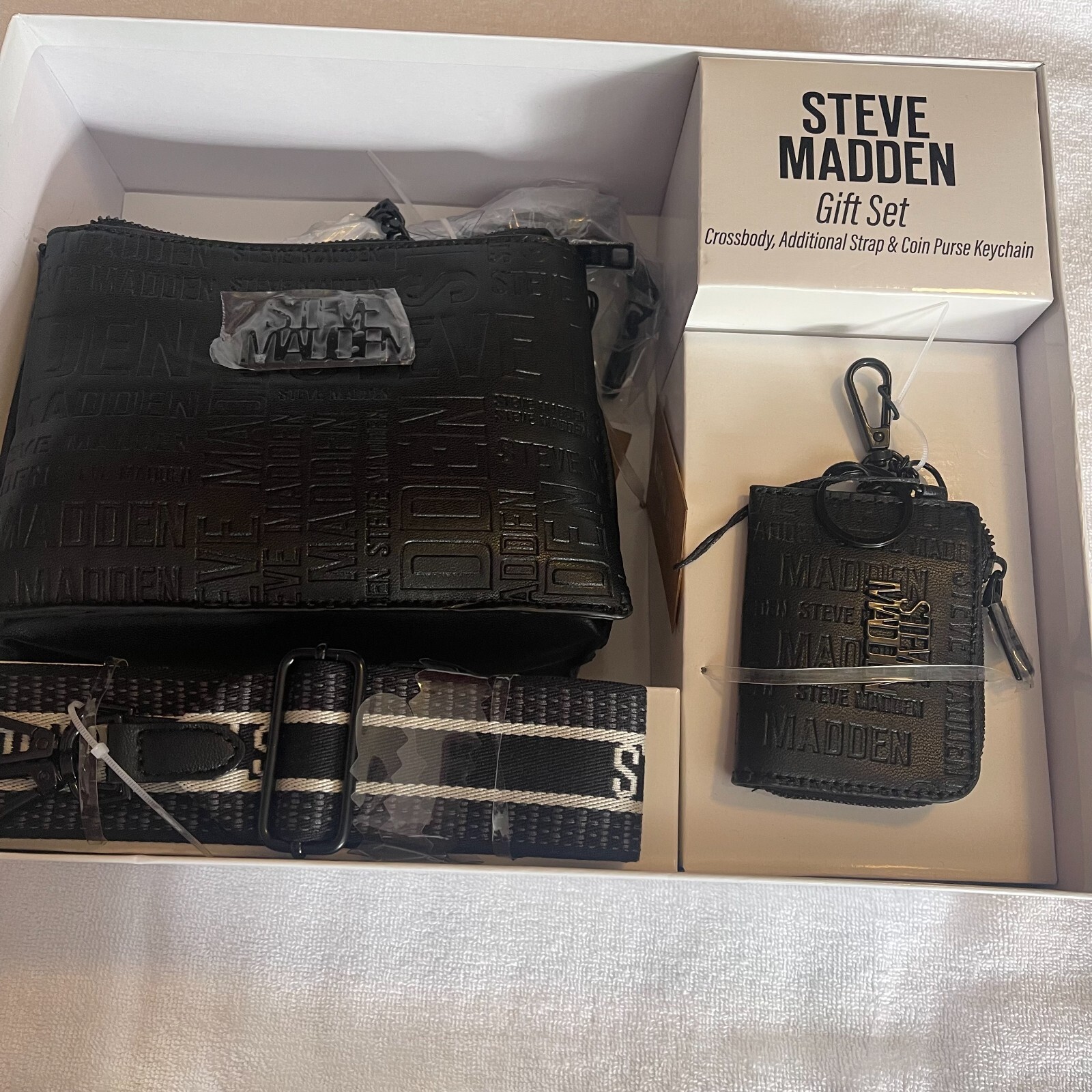 STEVE MADDEN Black Crossbody Gift Set with Strap Coin Purse Keychain