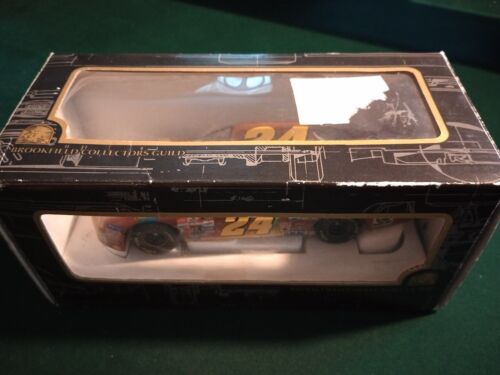 Jeff Gordon 1:25 Scale Chromalusion Dupont Limited Edition Chevy Monte Carlo - Picture 8 of 12