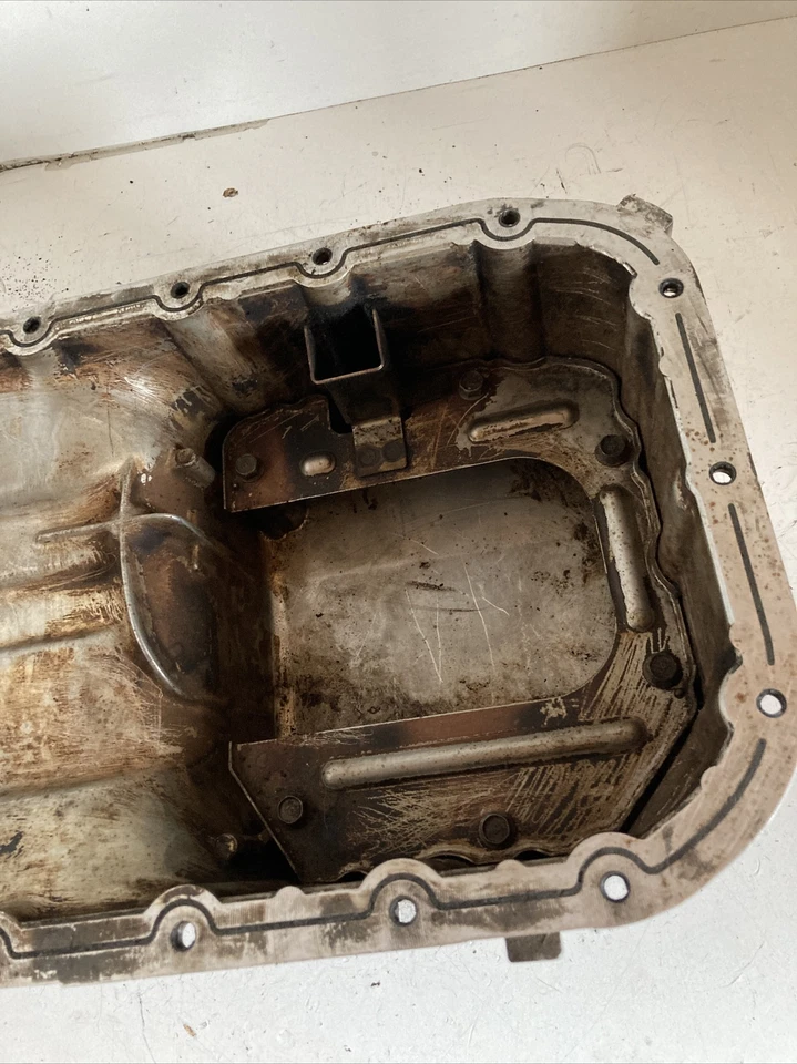 Kia Sportage Oil Pan Sump 21521-23603 Eng Type G4Gc 2.0 16V Petrol 2007 - Image 3 of 4