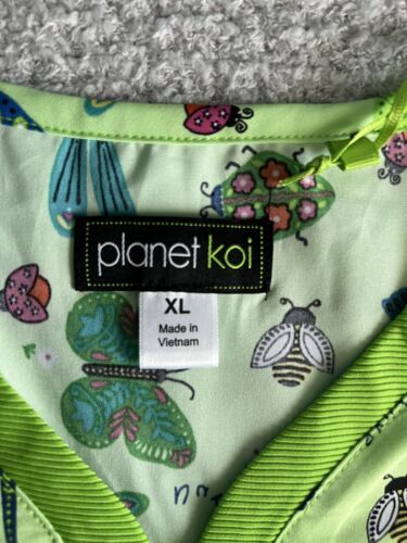 Koi Planet Scrub Top Women’s XL Green Thea Love Bugs Butterfly Stretch Nursing - Picture 2 of 11