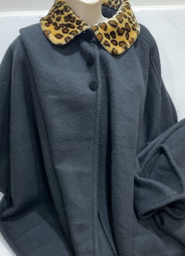 Vintage Lord & Taylor Womens Faux Fur Faux Collar Black Cape Poncho Coat OneSize - Picture 8 of 11