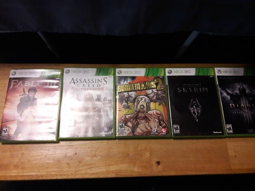 Microsoft Xbox 360 Slim Bundle, One Controller, Cables 14 Games!! - Picture 2 of 4