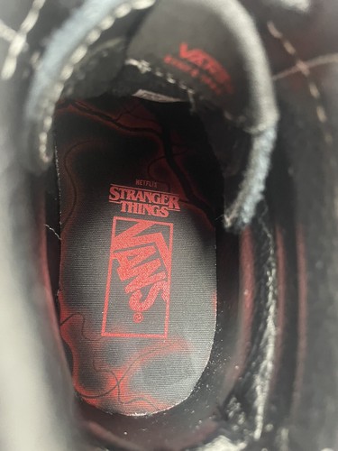 Vans X Stranger Things SK8-Hi Neuauflage Turnschuhe Herren Größe 9 NEU VN0A2XSBY09 - Bild 5 von 10