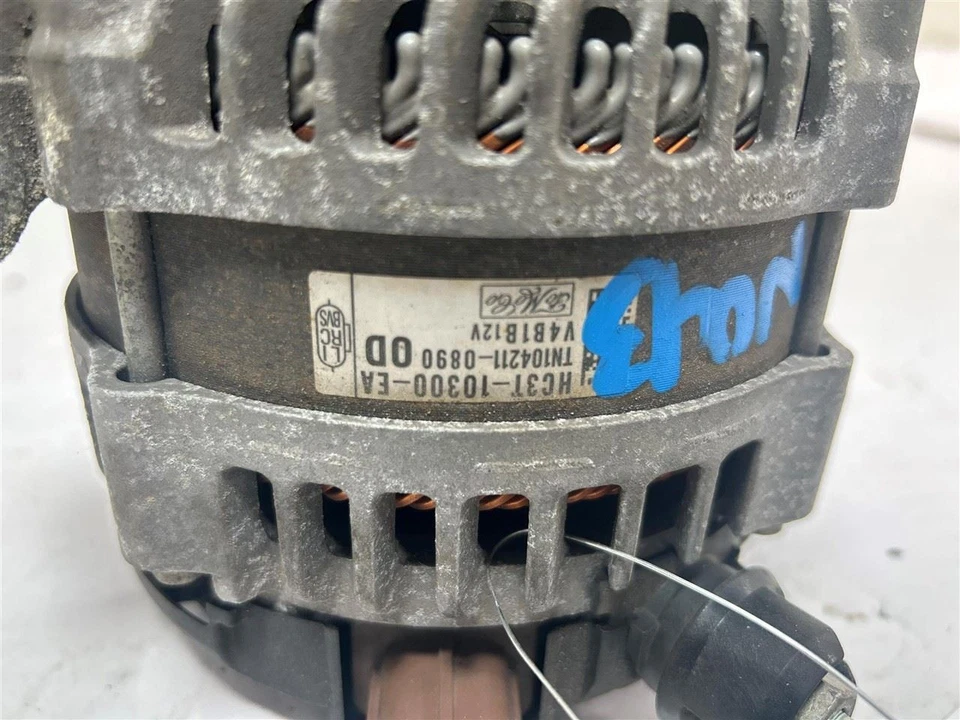 Alternador Ford F-250 Super Duty 2017-2022 200 amperios usado OEM Foto 2 de 4