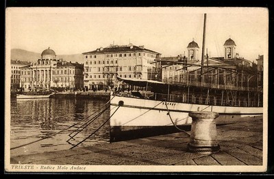 Ansichtskarte Trieste, Radice Molo Audace mit Schiffen im Hafen 