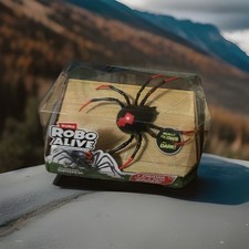 New IN BOX Robo Alive Spider