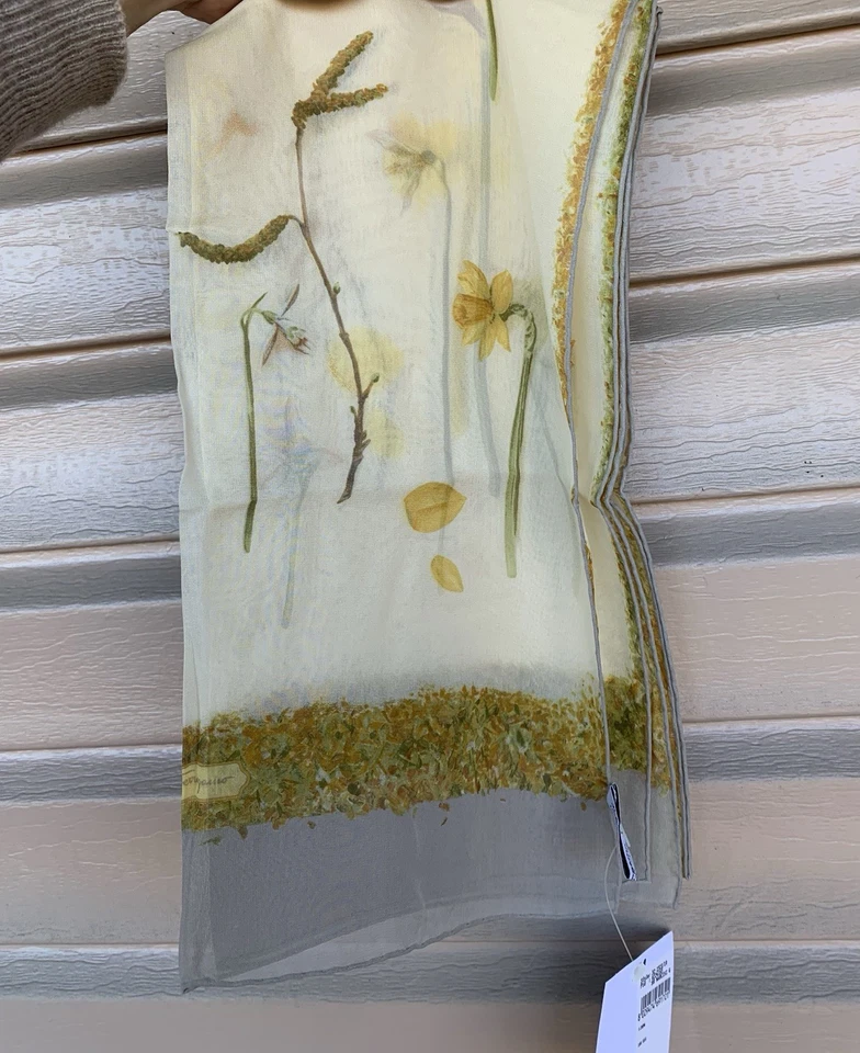 Nuevo con etiquetas Salvatore Ferragamo bufanda larga 100% seda envolvente 16"*60" Foto 4 de 4