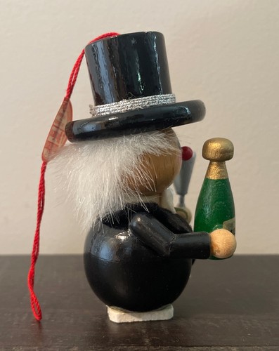 Vintage Steinbach Hand Made Christmas Wood Ornament Millennium 2001 Champagner - Bild 4 von 7