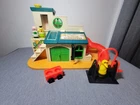 Vintage Fisher Price Play Family Sesame Street Clubhouse #937 Incomplete