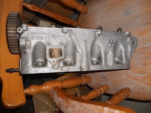 VW Golf1 GTI Zylinderkopf 049103373C