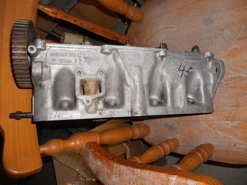 VW Golf1 GTI Zylinderkopf 049103373C