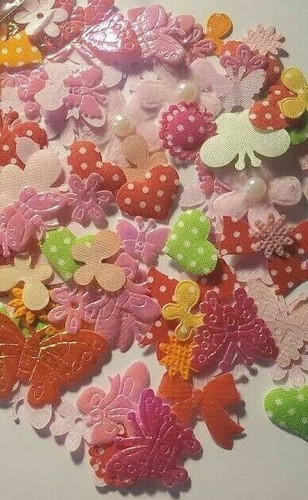 CraftbuddyUS 200 Mischgewebe ROSA Blumen, Schmetterlinge Motive zum Aufnähen, Patches - Bild 1 von 2