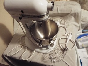 kitchenaid mixer white tilt head image is loading kitchenaidheavydutystandmixerwhite kitchenaid heavy duty stand mixer white ebay kitchenaid mixer white tilt head image is loading kitchenaidheavydutystandmixerwhite kitchenaid heavy duty stand mixer white ebay