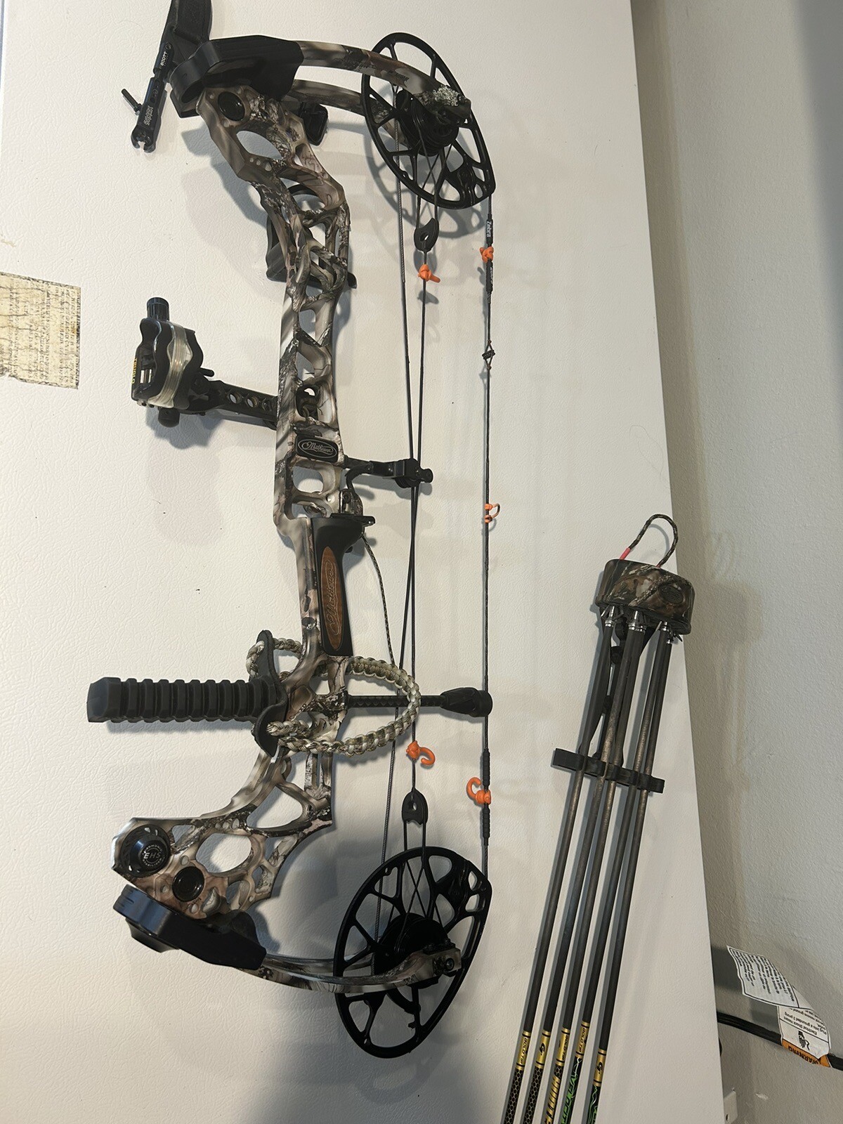 Mathews Triax Compound Bow RH Lost Camo eBay