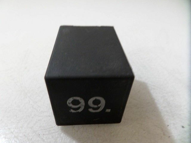 Volkswagen Golf III 1996 Other relay 357955531 KLI34976