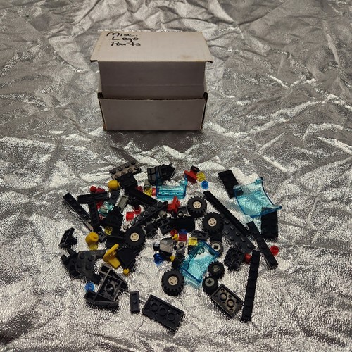 Box of legos - Black car and driver set - 第 1/2 張圖片