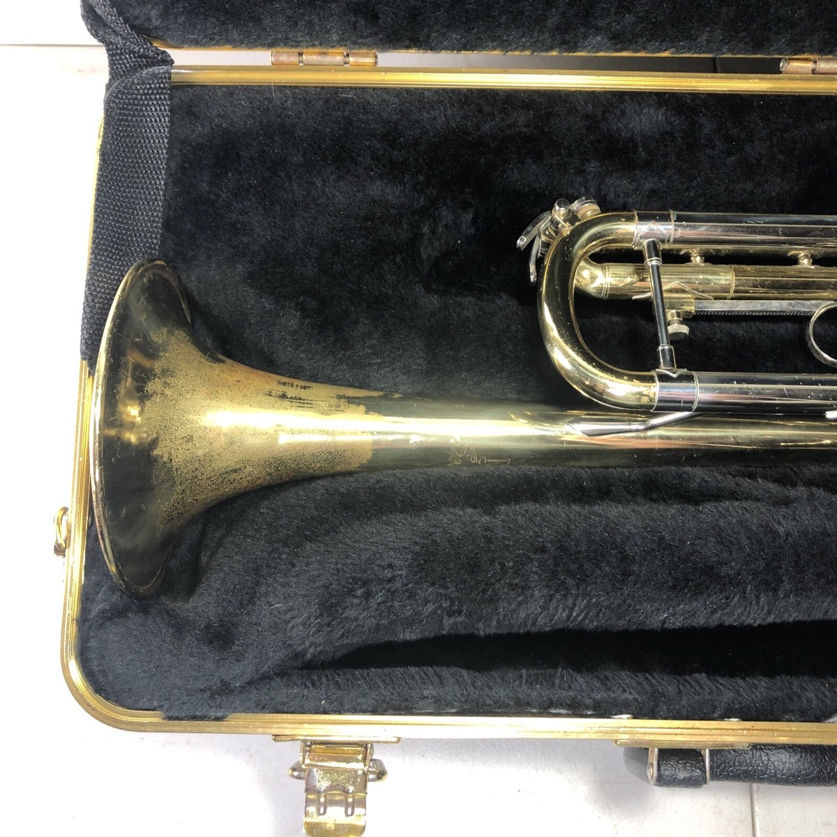Vincent Bach Soloist Intermediate Trumpet W/Case & Mouthpiece | eBay