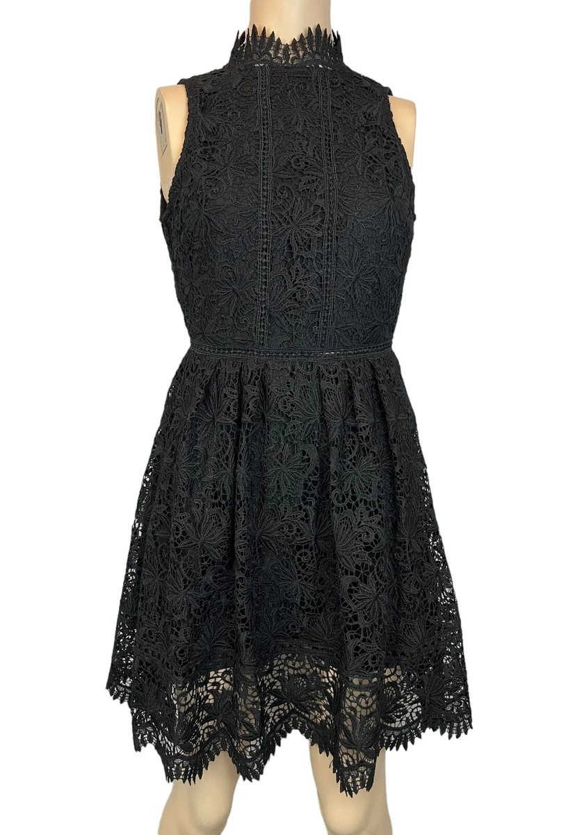 green emerald velvet dress Retrofete Joanne Embroidered Dress in Baby Blue main image 0