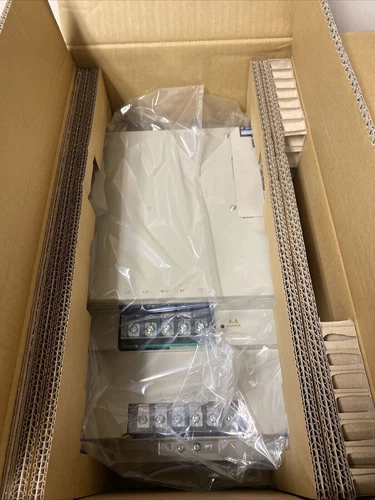 1PC Yaskawa SGDV-5R5A15A Servo Board New In Box Expedited Shipping - Picture 3 of 5