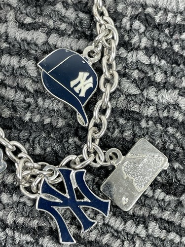 🔥 New York Yankees Bettelarmband