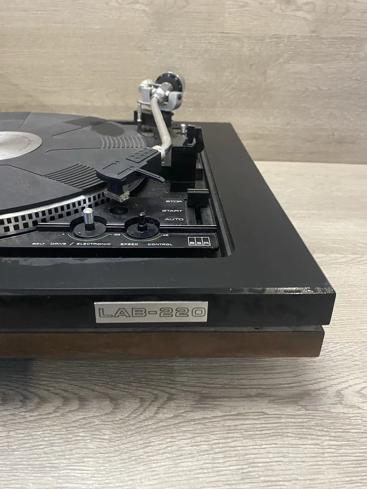 TOCADISCOS RADIO SHACK LAB-220 VINTAGE Foto 3 de 4