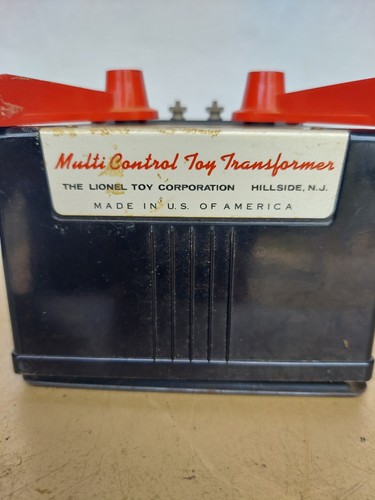 Lionel 1044 90 Watt 120v Transformer w/Whistle - Picture 4 of 4