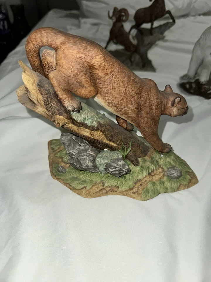 Estatuilla de porcelana Lenox Wildlife of the Seven Continents Sudamérica PUMA Foto 2 de 3