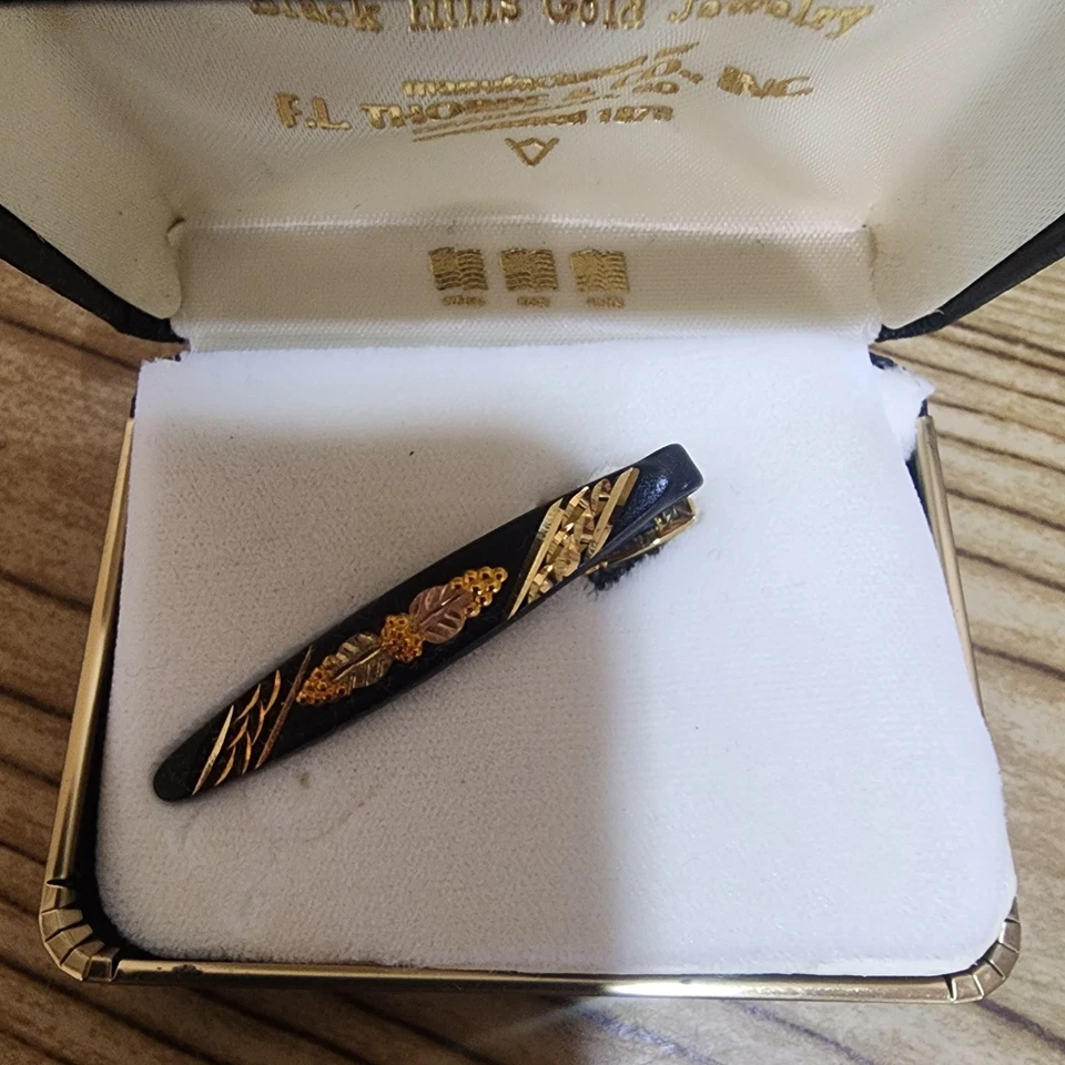 Black Hills Hold Tie Clip - Image 2 of 2