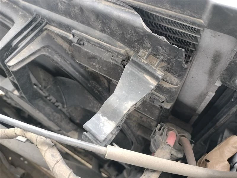 RADIATOR FAN MOTOR/ASSEMBLY 17427634471 2014-2018 BMW X5 - Изображение 3 из 4