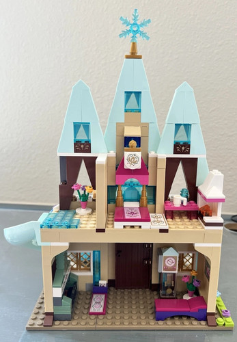 LEGO Disney Princess 41068 Arendelle Castle Celebration Set - Picture 4 of 5