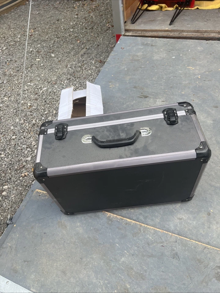 Estuche de transporte rígido de aluminio con mango DJI Phantom 4 Drone Foto 4 de 4