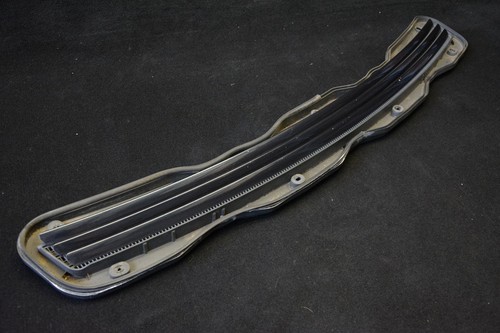 Mercedes E Klasse W210 Grill Motorhaube Lüftungsgitter Motorhaubengitter Gitter