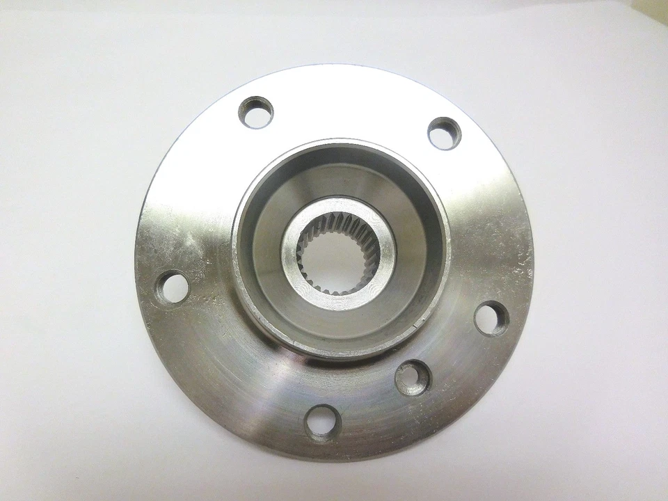 Rear Left & Right Wheel Hub & Bearing Set For  BMW 318 / 323 / 325 / 328 - Image 2 of 4