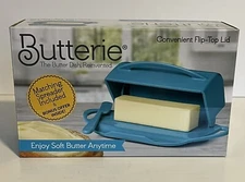 BUTTERIE Butter Dish Reinvented Convenient Flip-Top Lid Matching Spreader New