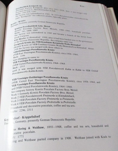 MARKS ON GERMAN BOHEMIAN AND AUSTRIAN PORCELAIN 1710 TO PRESENT Rontgen HC 1981 - Picture 11 of 13