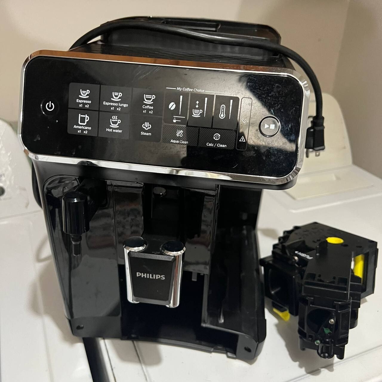 Philips 3200 Series LatteGo Fully Automatic Espresso Machine Missing