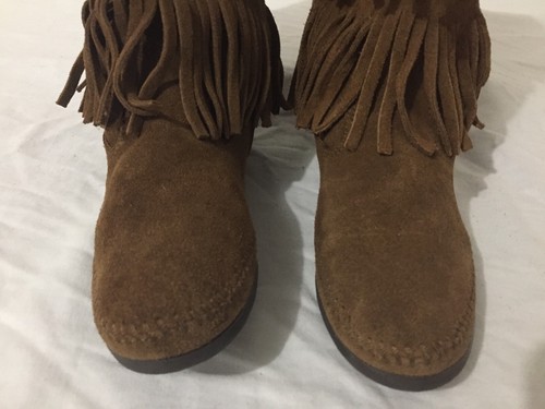 Minnetonka Moccasin 3-Layer Fringe Boot Pull On Chestnut Brown Suede Size 8 - Picture 2 of 11
