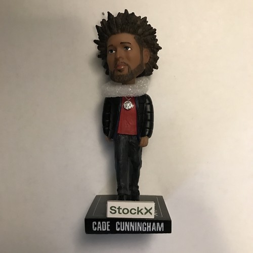 *NUEVO* Detroit Pistons Cade Cunningham Bobblehead SGA 3/15/25 - Imagen 4 de 4
