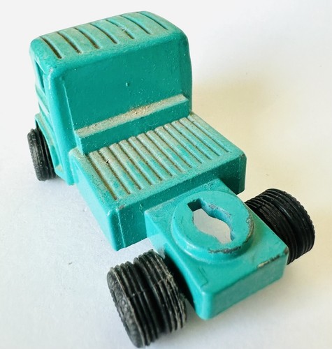 Vintage UNKNOWN 1950's MACK L-LINE SEMI TRUCK CAB AQUA TEAL 2.25” LENGTH TOY - Picture 4 of 6