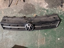 VOLKSWAGEN VW POLO 6R 2009-2013 MAIN CENTRE GRILLE 6R0853651AB