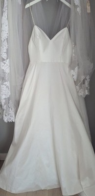 Gorgeous Silk Classic Justin Alexander Women's Wedding Dress Size 2