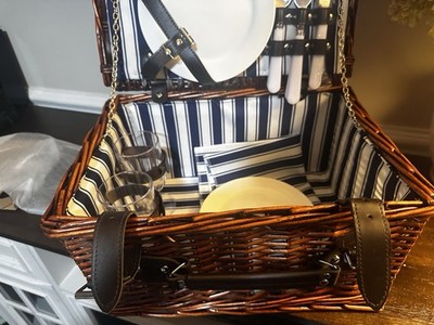 California Picnic Luxury Wicker Basket Set Romantic Gift Complete Kit