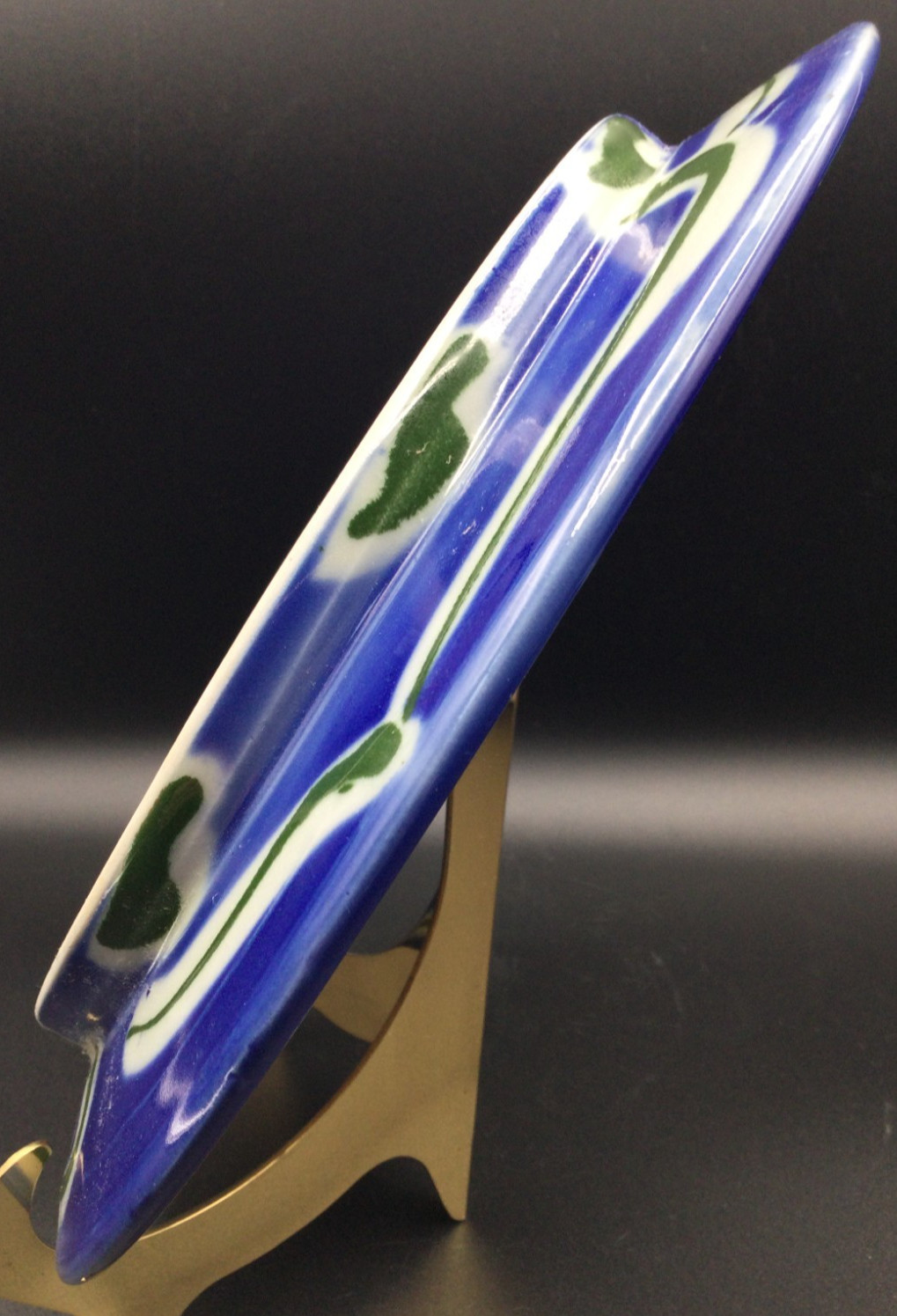 SARAH JAEGER Porcelain Footed Plate Blue Floral Helena Montana Potter Laureate