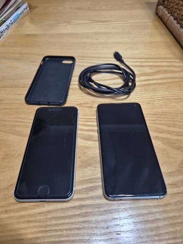 SE and S10E bundle phone
