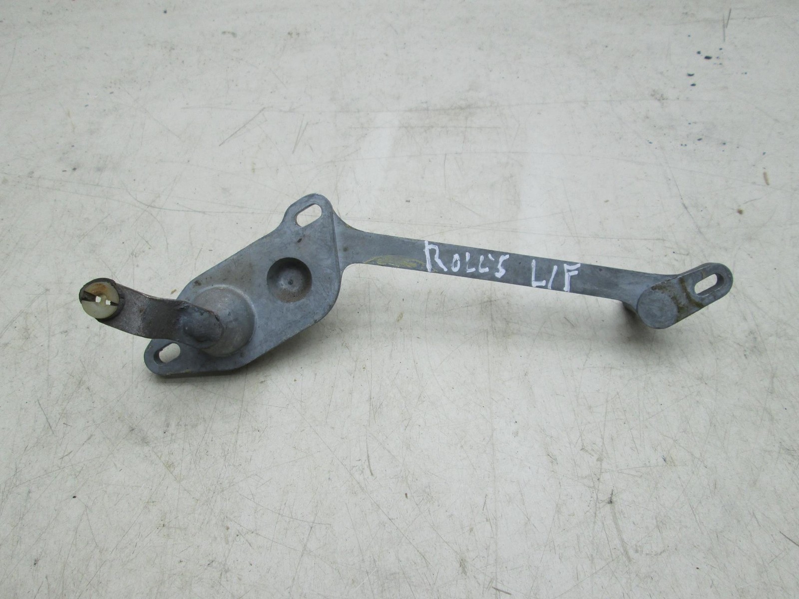 Rolls Royce Silver Shadow T1 left front inner door handle support bracket (USED)