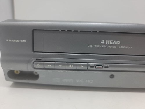 Magnavox MWD2205 DVD VCR Combo Player VHS Recorder 4 Head No Remote Tested Works - Picture 5 of 24
