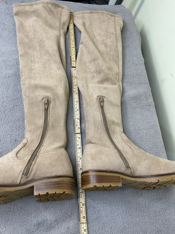 Botas femininas Steve Madden Lizbeth cinza claro tamanho 7 novas na caixa - Imagem 2 de 4